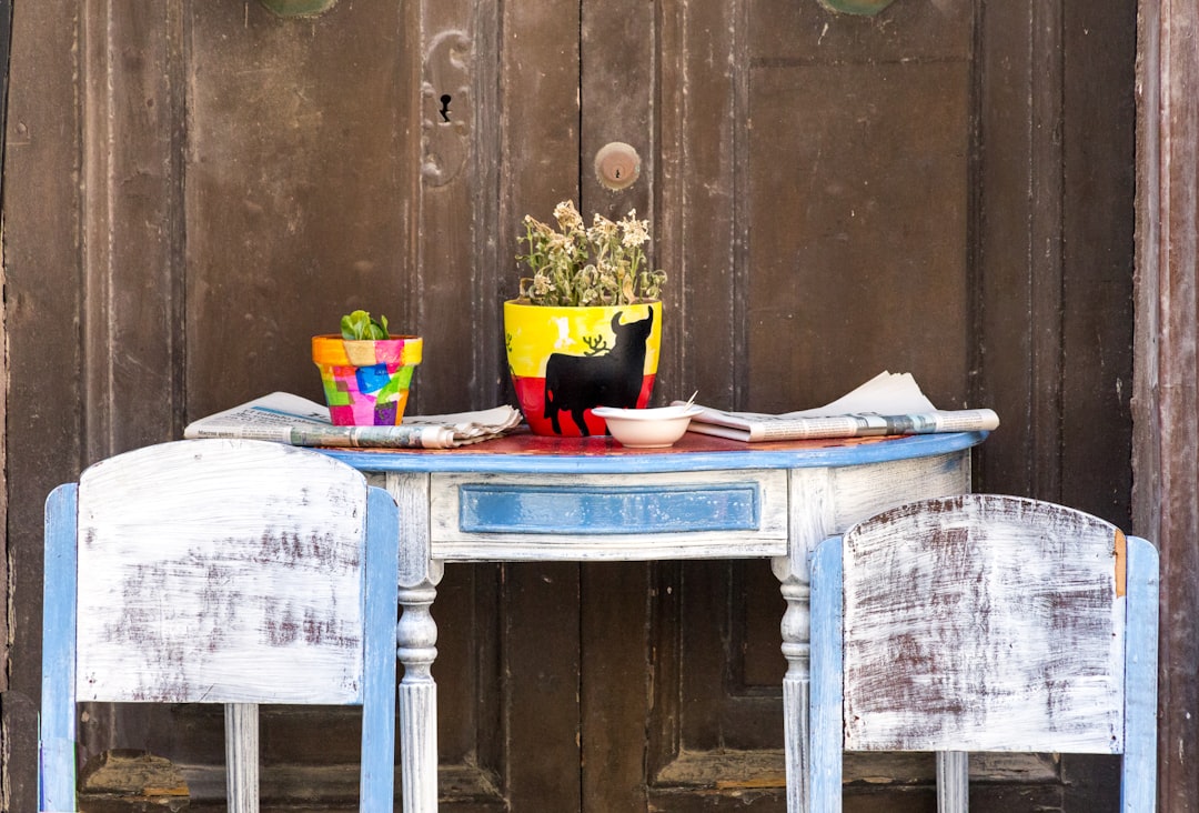 DIY Prosjekter for Hjemmet: En Omfattende Guide